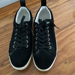 FLY London casual sneaker, Nubuck. Size 6-6.5
